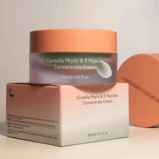 Haruharu Wonder Centella Phyto and 5 Peptide Concentrate Cream 30ml, face care cream in a white jar with green accents.