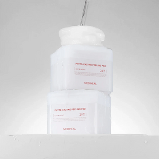 Mediheal Phyto-Enzyme Peeling Pad 200mL with 90 toner pads for gentle exfoliation and skin renewal.