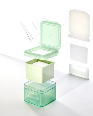 Mediheal Teatree Trouble Pad toner pads in a box, featuring 100 pads for blemish-prone skin, designed for clear, healthy skin.