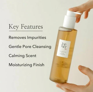 Beauty of Joseon Ginseng Cleansing Oil bottle with pump dispenser, showcasing its sleek design and clear labeling for hydrating skincare.