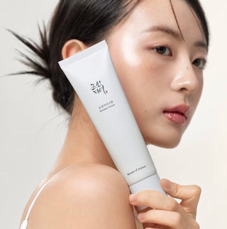 Beauty of Joseon Dynasty Cream moisturizer in a 50ml jar, featuring traditional Korean skincare branding and elegant packaging.