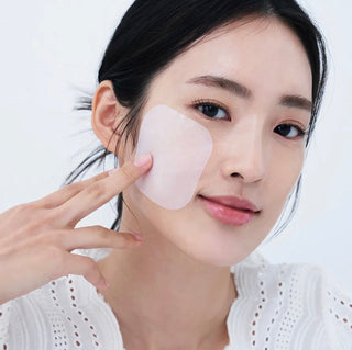 Mediheal Collagen Ampoule Pad toner pads with 100 sheets, designed for hydrating and firming skin, in a 120ml package.