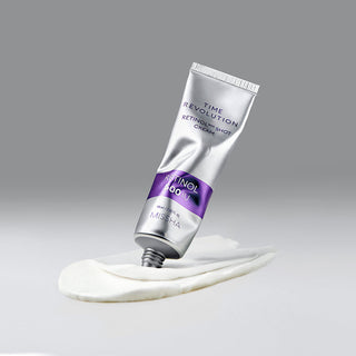 MISSHA Time Revolution Retinol 500 Shot Cream 60ml jar showing smooth cream texture in a sleek container.