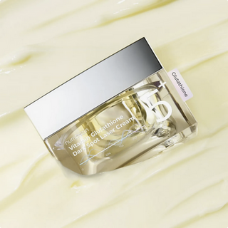 Numbuzin No.5 Vitamin Glutathione dark spot laser cream in a 50mL jar, featuring a smooth cream texture for brightening and skin tone.