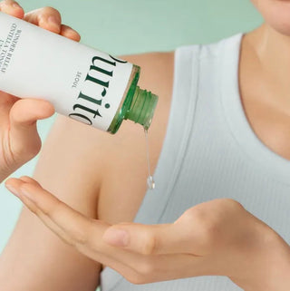 Purito Seoul Wonder Releaf Centella Toner Unscented in 200mL bottle, close-up of the toner bottle with label details