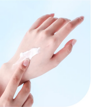 ROUND LAB Birch Juice Hand Cream in 30ml tube, creamy moisturizer with natural ingredients for soft, hydrated hands